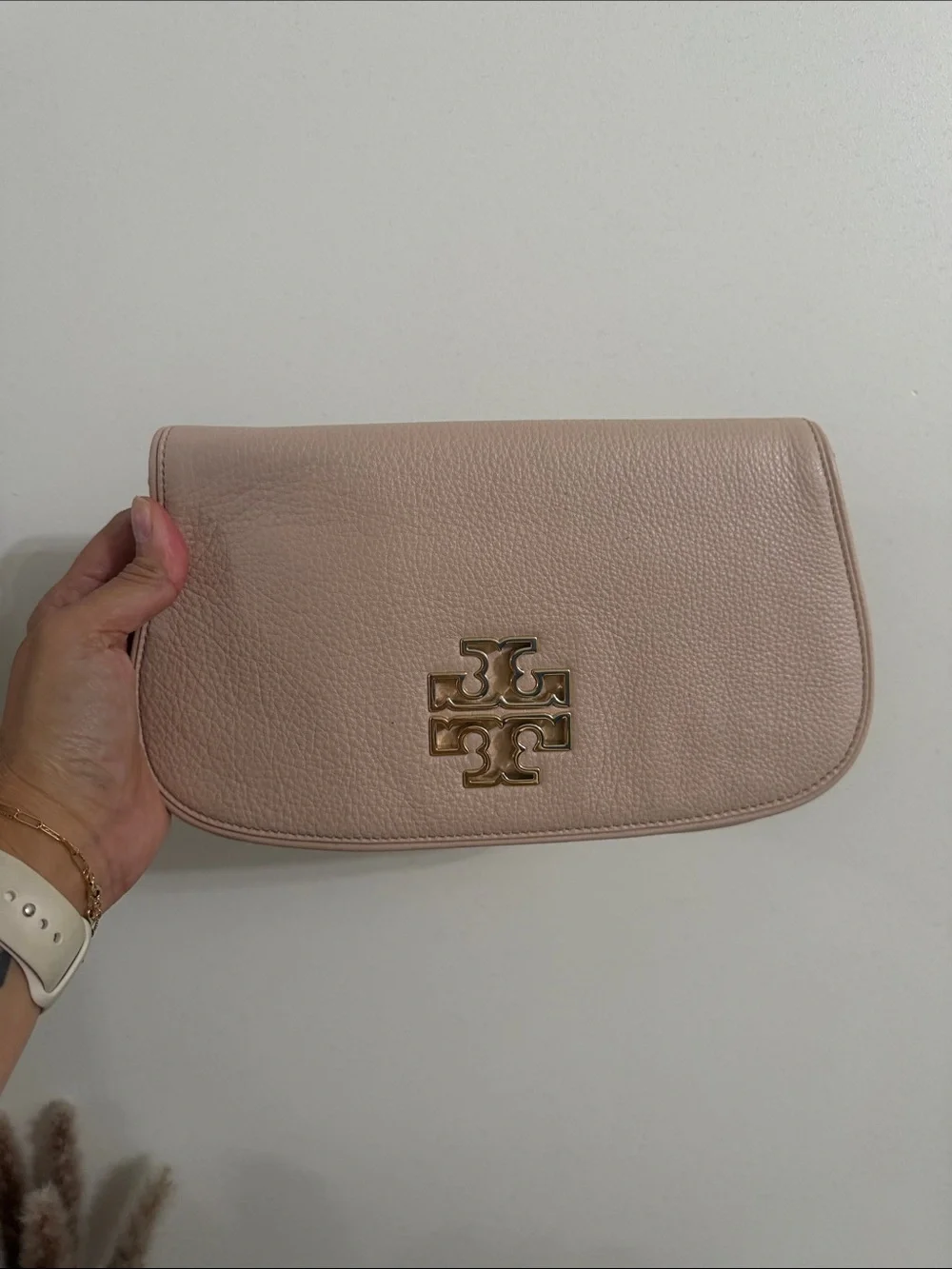 Tory Burch Pink Pebbled Leather Logo Clutch